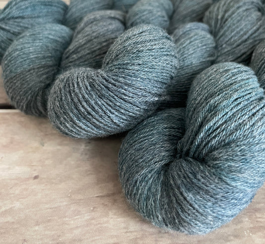 Vintage Button on cotton/merino 4 ply - Laoshan