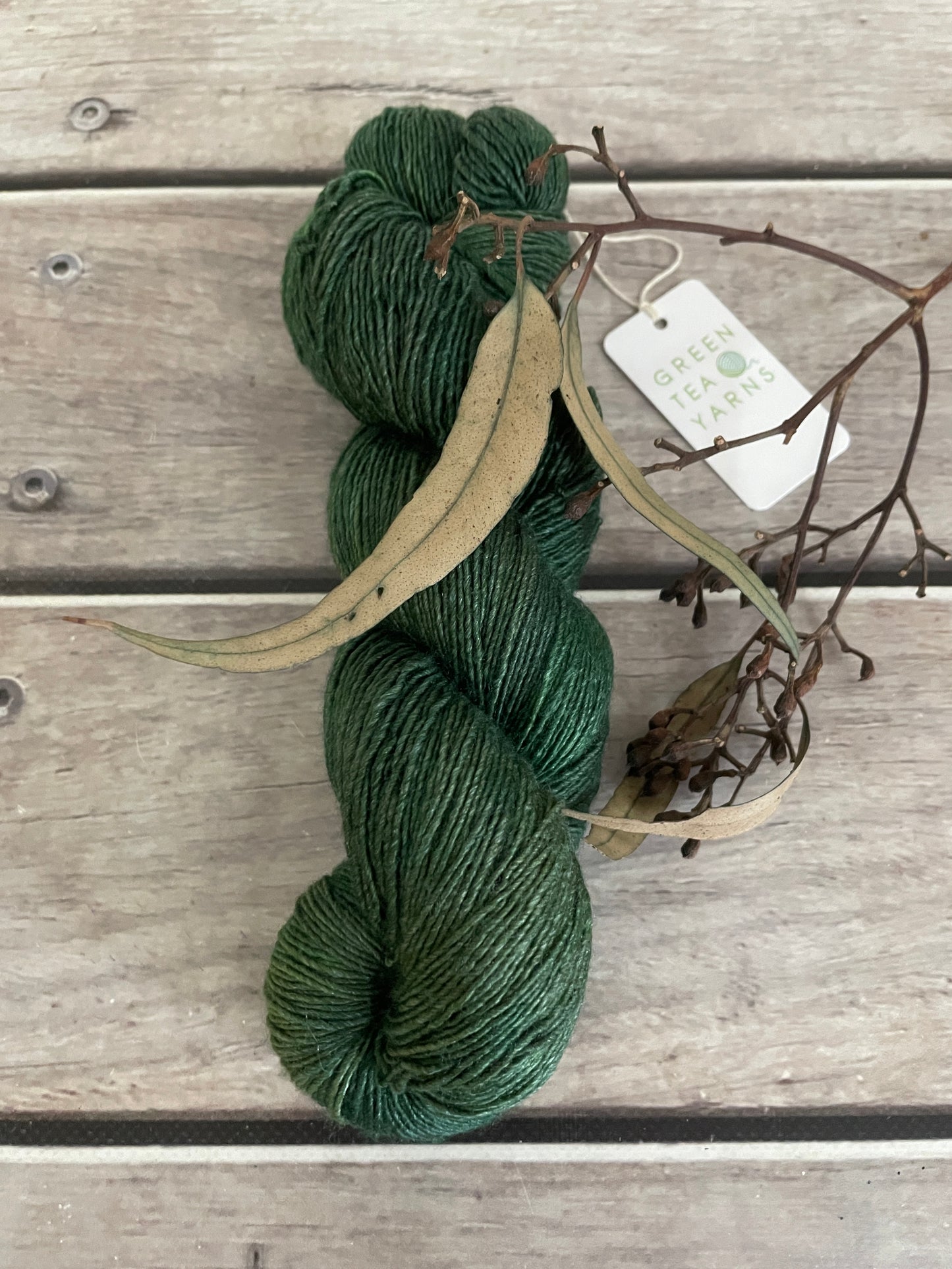Forest Moss on Merino and Silk 4 ply single - Osmanthus