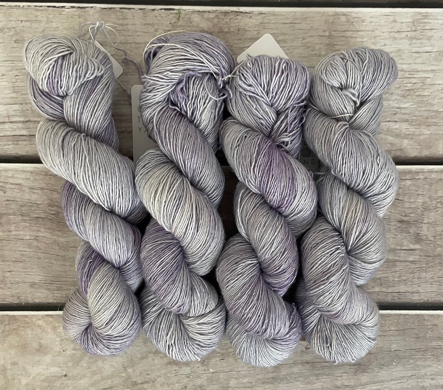 Mist - 4 ply in Mulberry silk and Merino singles yarn - Osmanthus