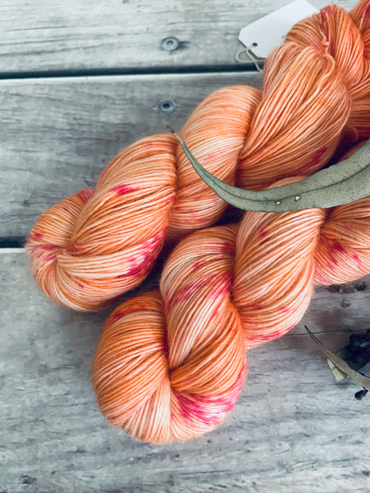 Crushed Peach ooak - 4 Ply merino/mohair - Peppermint