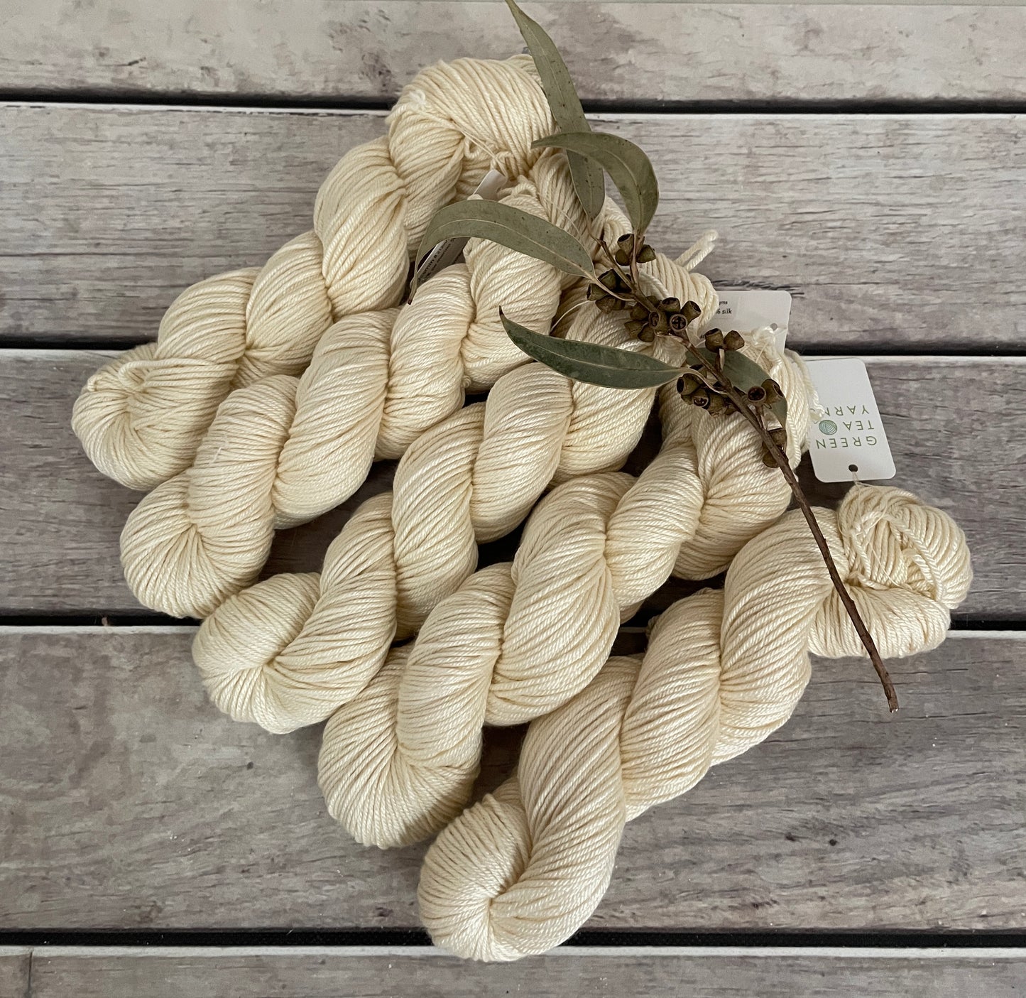 Dark Buttercream ooak - Jasmine DK