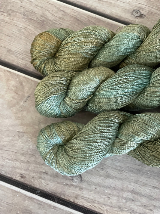 Sea Green - 3 ply pure silk yarn - Ginseng hl
