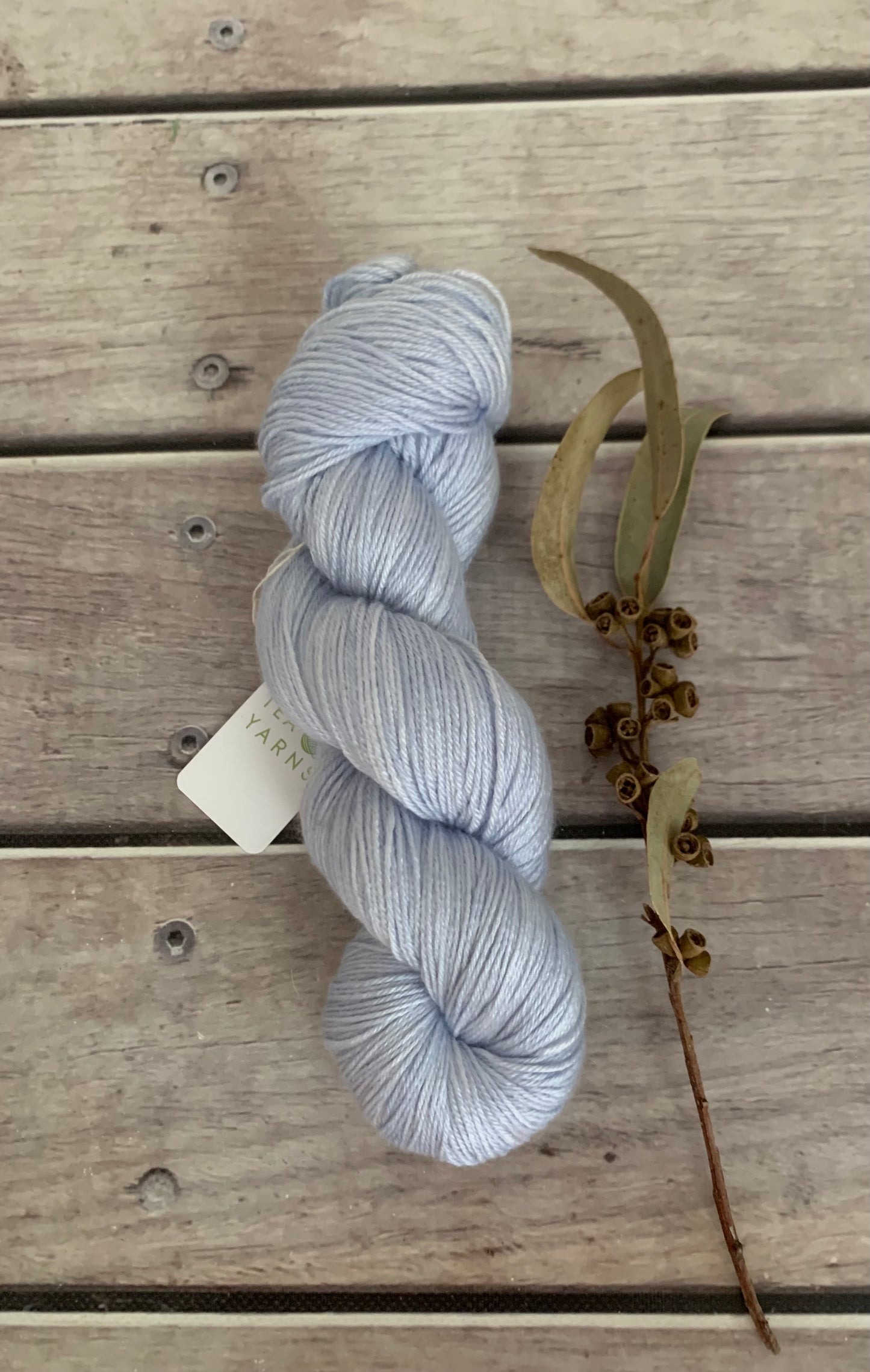 Moonlit- Merino/silk - 4 Ply - Jasmine