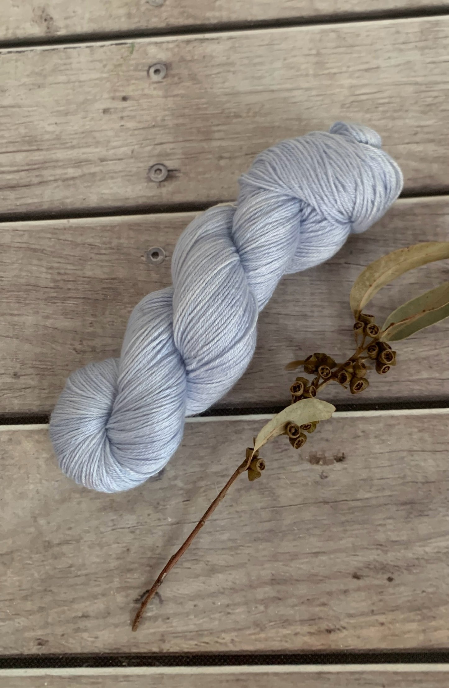 Moonlit- Merino/silk - 4 Ply - Jasmine