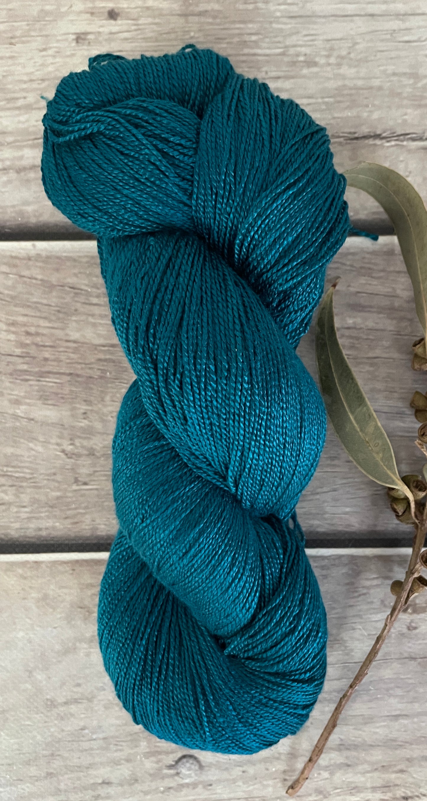 Vintage Button  - 3 ply pure silk yarn - Ginseng hl