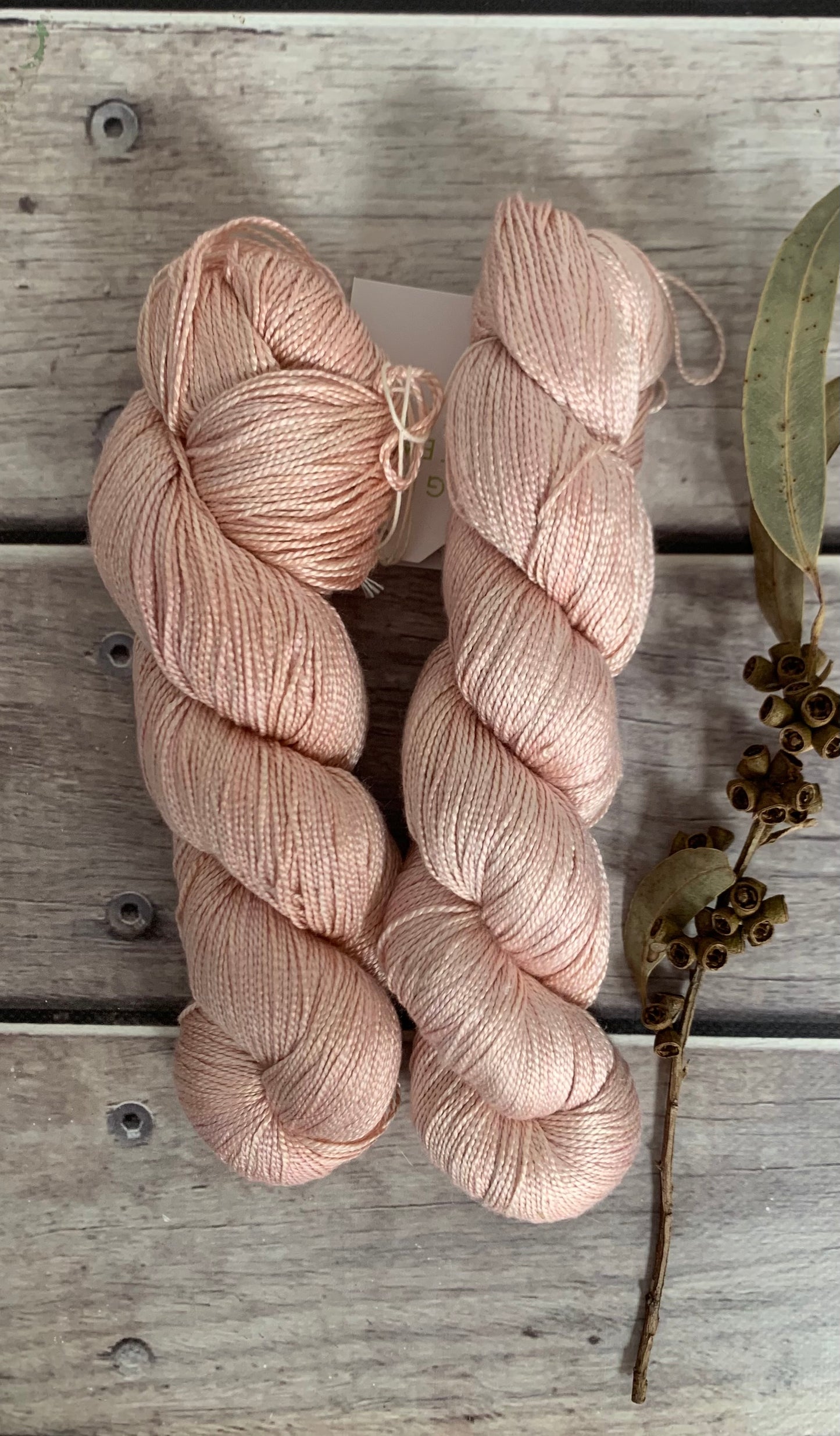 She sells Seashells - 4 ply in pure Mulberry silk - Ginseng f