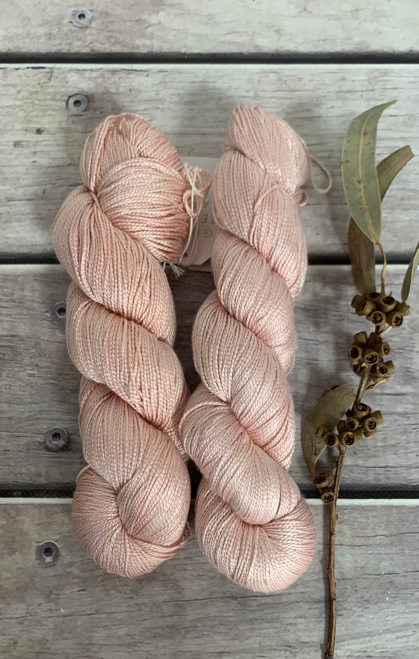 She sells Seashells - 4 ply in pure Mulberry silk - Ginseng f