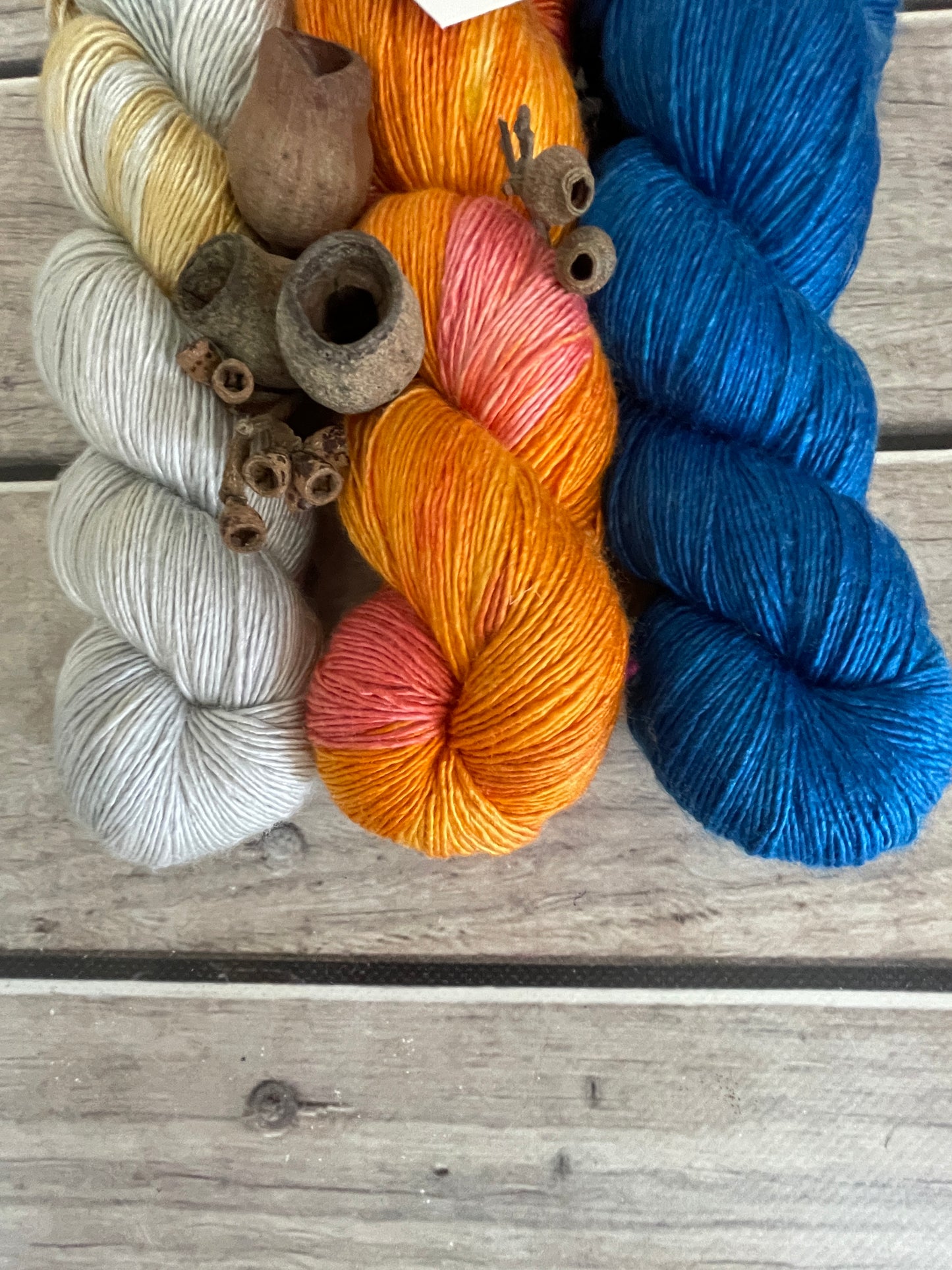 Azure Kingfisher - 3 skein set - 4 ply single/Osmanthus
