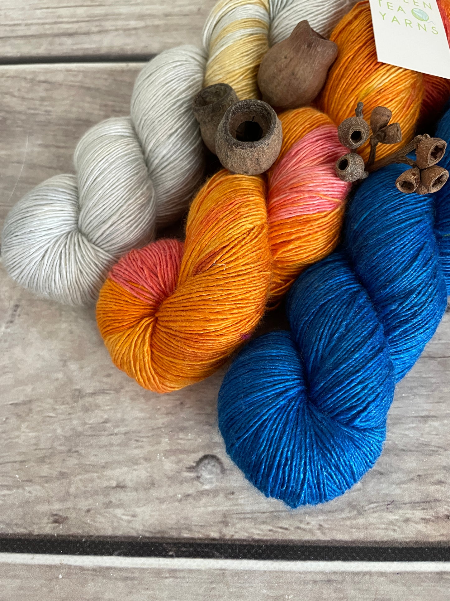 Azure Kingfisher - 3 skein set - 4 ply single/Osmanthus