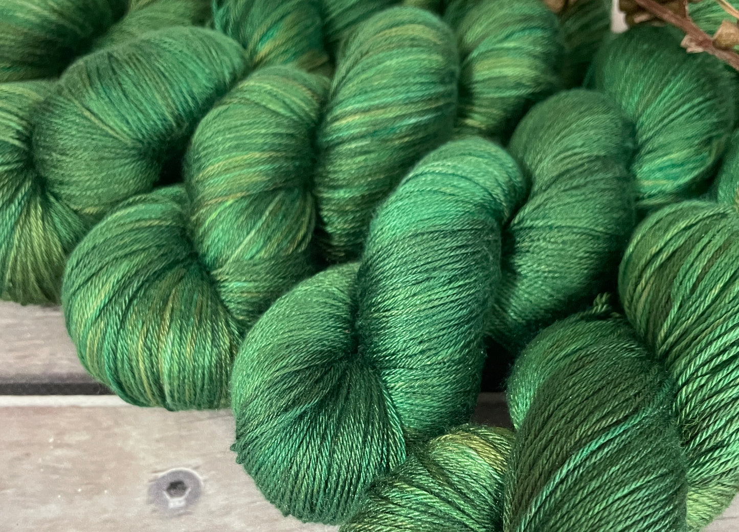 Forest Moss - 4 ply in Mulberry silk - Pekoe f