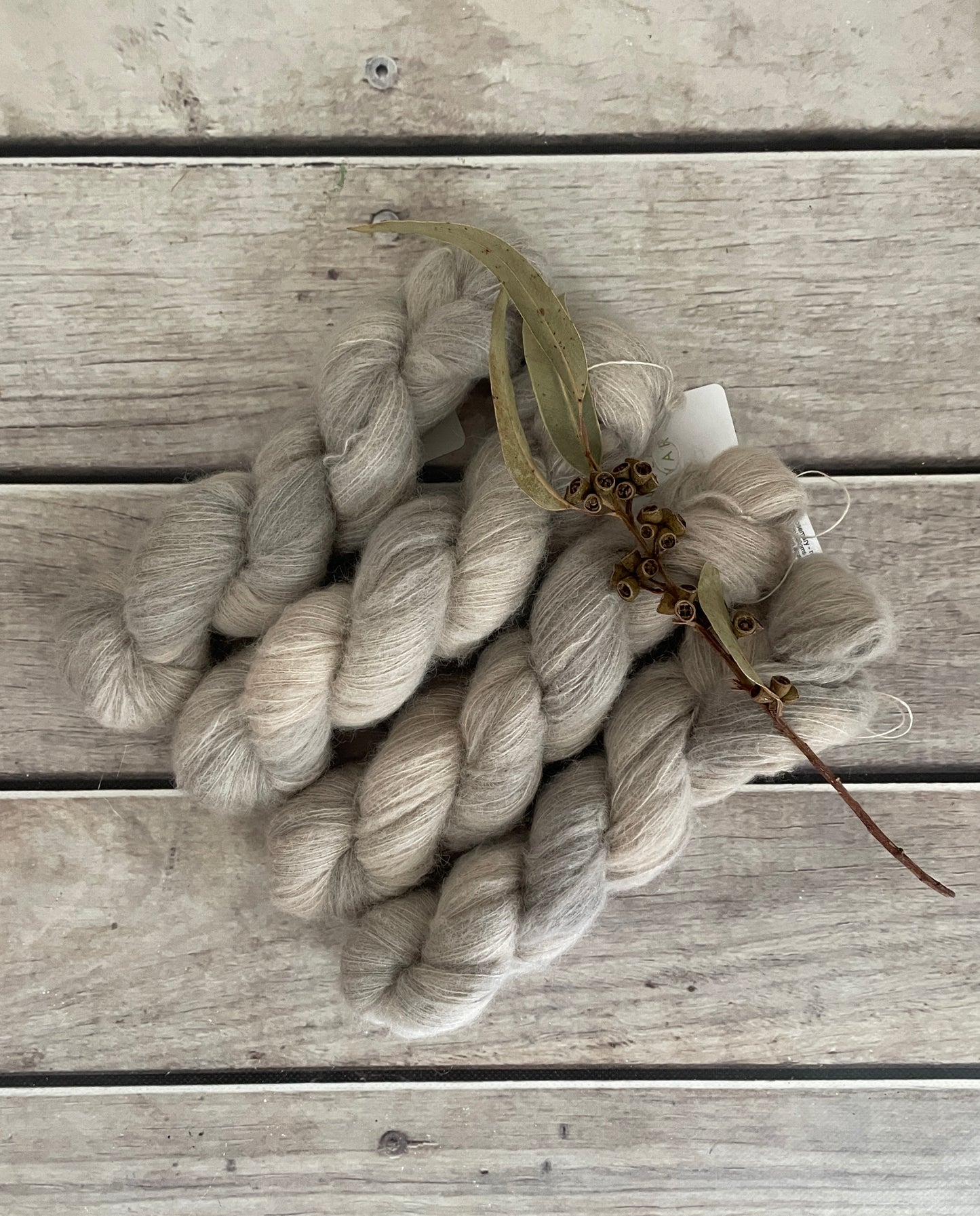 Oysters (light) - 2 ply Suri/merino fluff - Rosemary