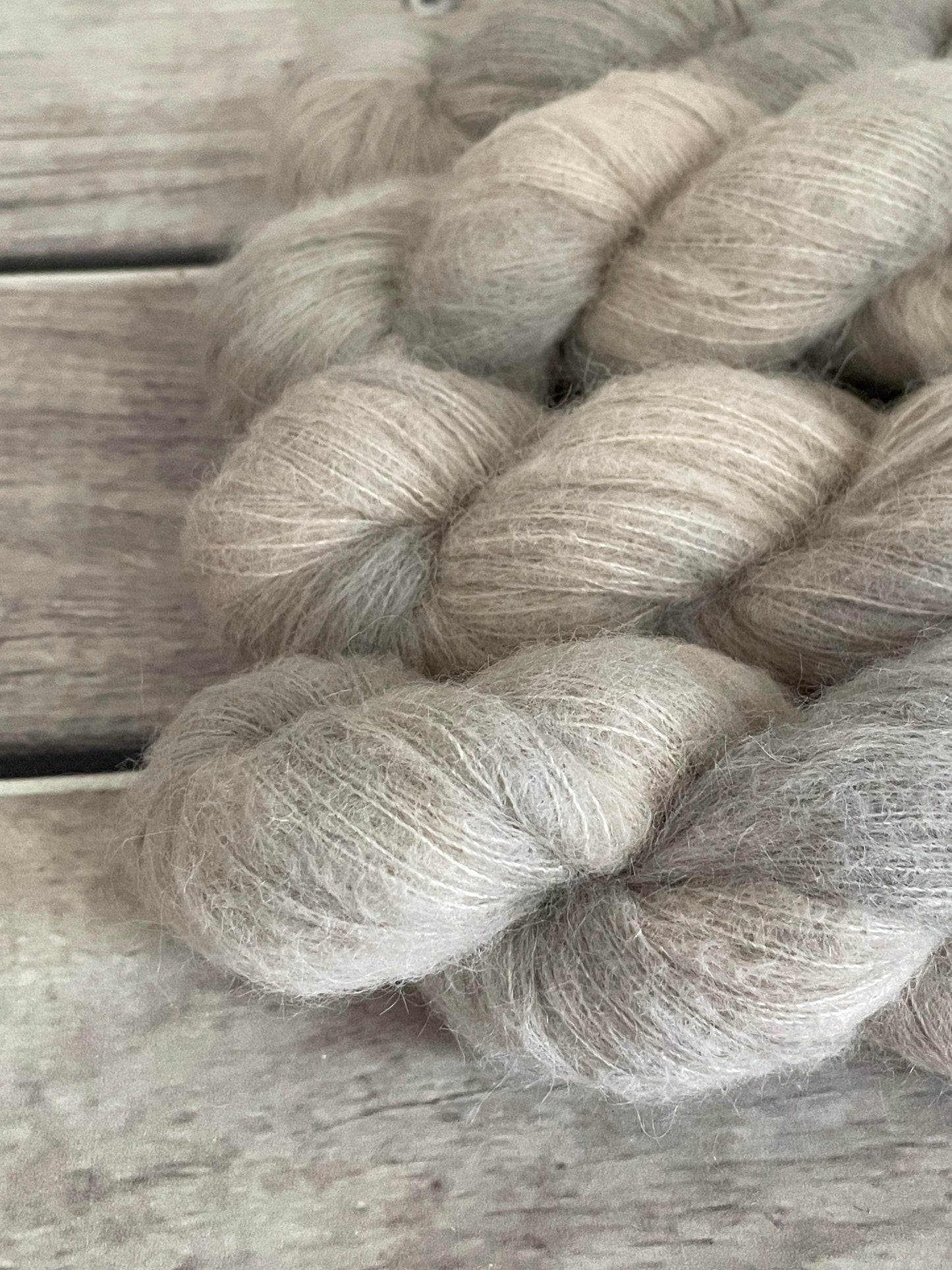 Oysters (light) - 2 ply Suri/merino fluff - Rosemary