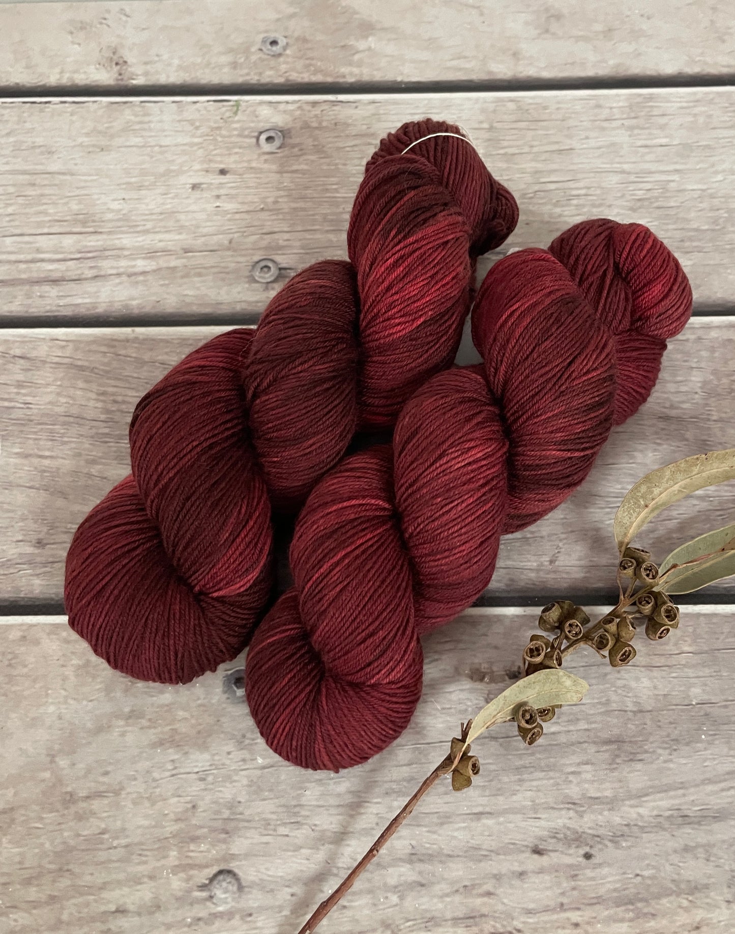 Slow Fashion - 4 ply merino/nylon sock yarn - Darjeeling f