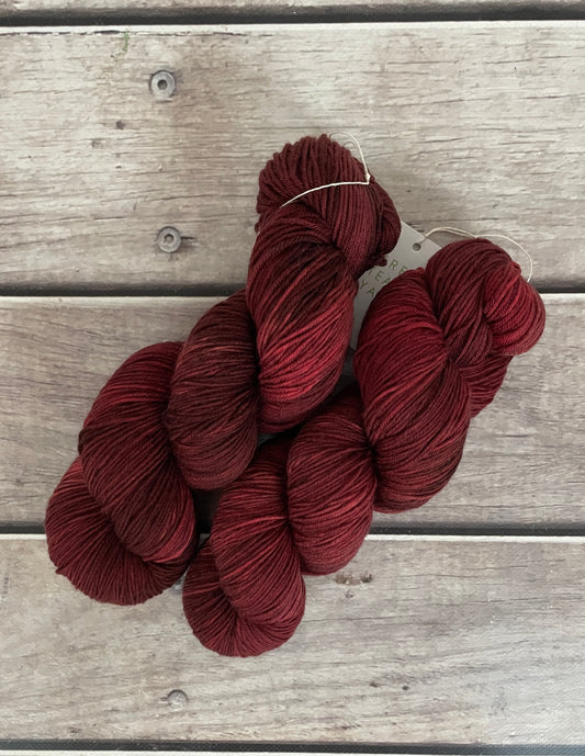 Slow Fashion - 4 ply merino/nylon sock yarn - Darjeeling f