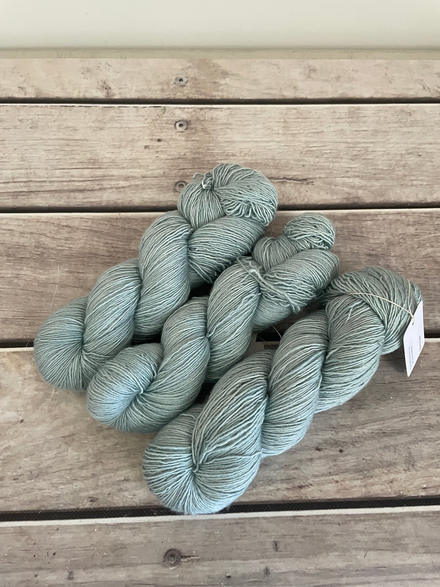 Stormy Seas on Merino and Silk 4 ply single - Osmanthus