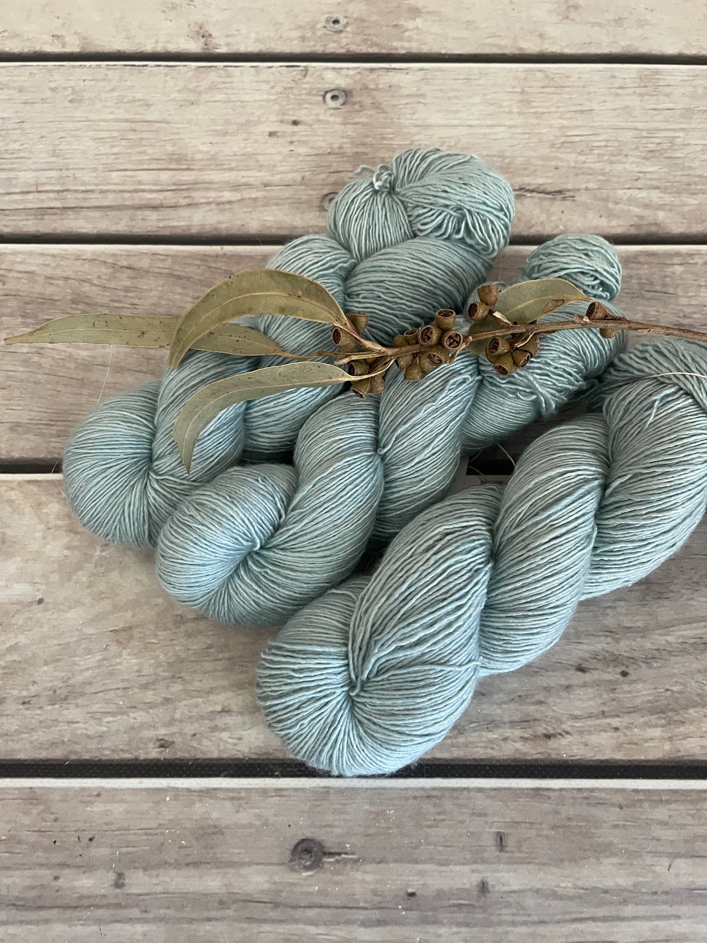 Stormy Seas on Merino and Silk 4 ply single - Osmanthus