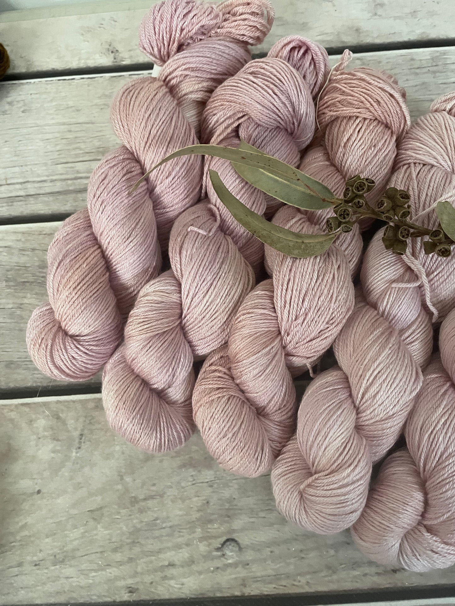 Rose Gold - 4ply/fingering - silk and merino yarn - Jasmine 4