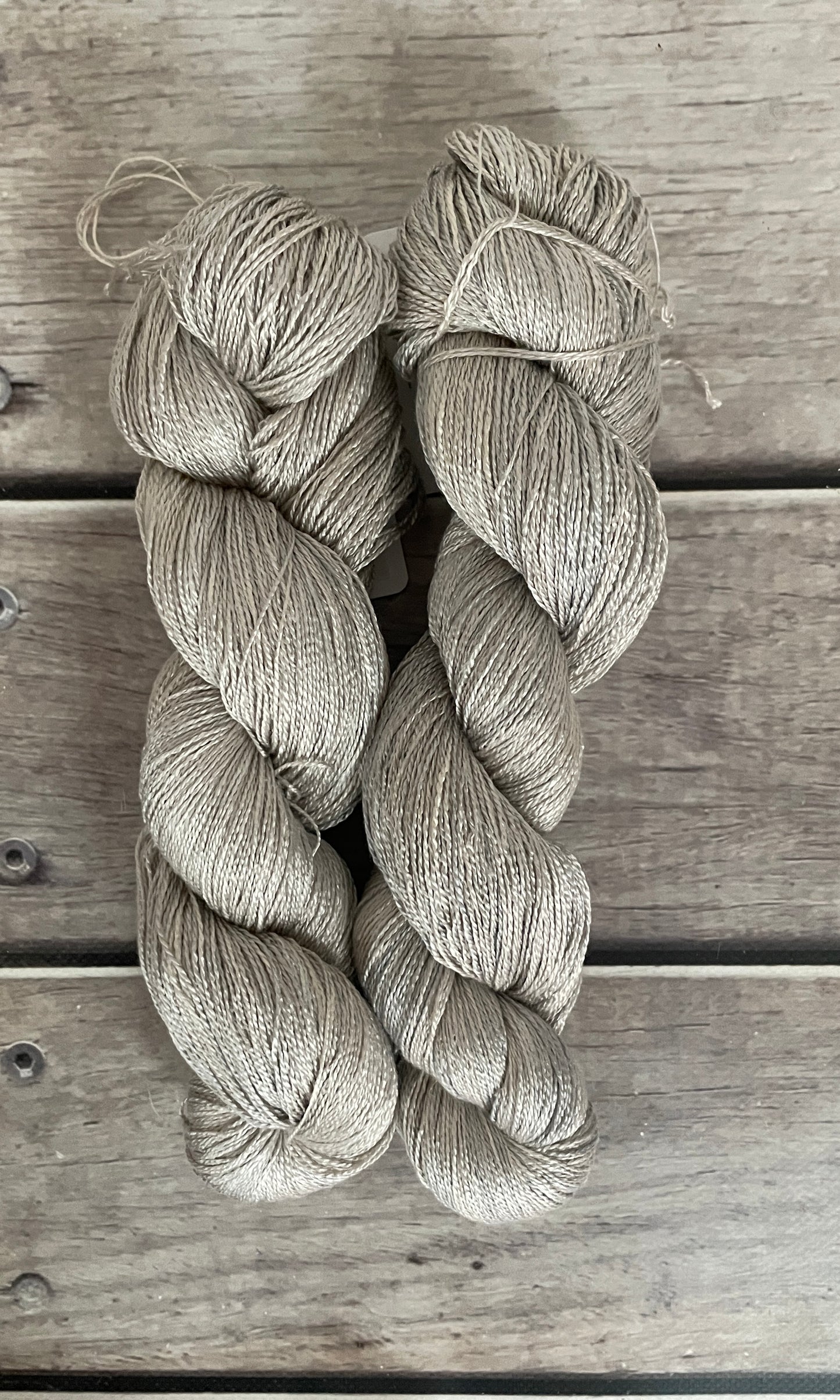 Oysters on the Bay- light - 3 Ply Mulberry Silk - Ginseng hl