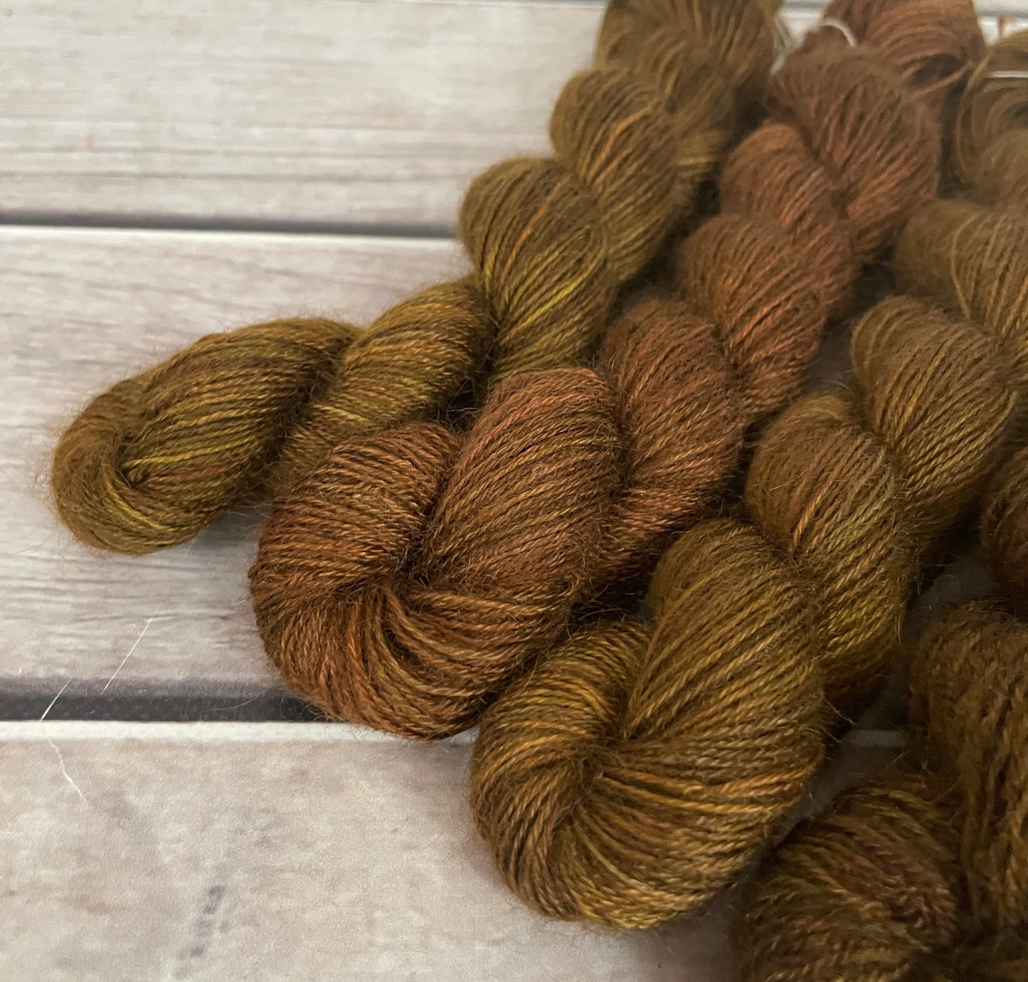 Dry Earth - 100% Mohair - Alishan