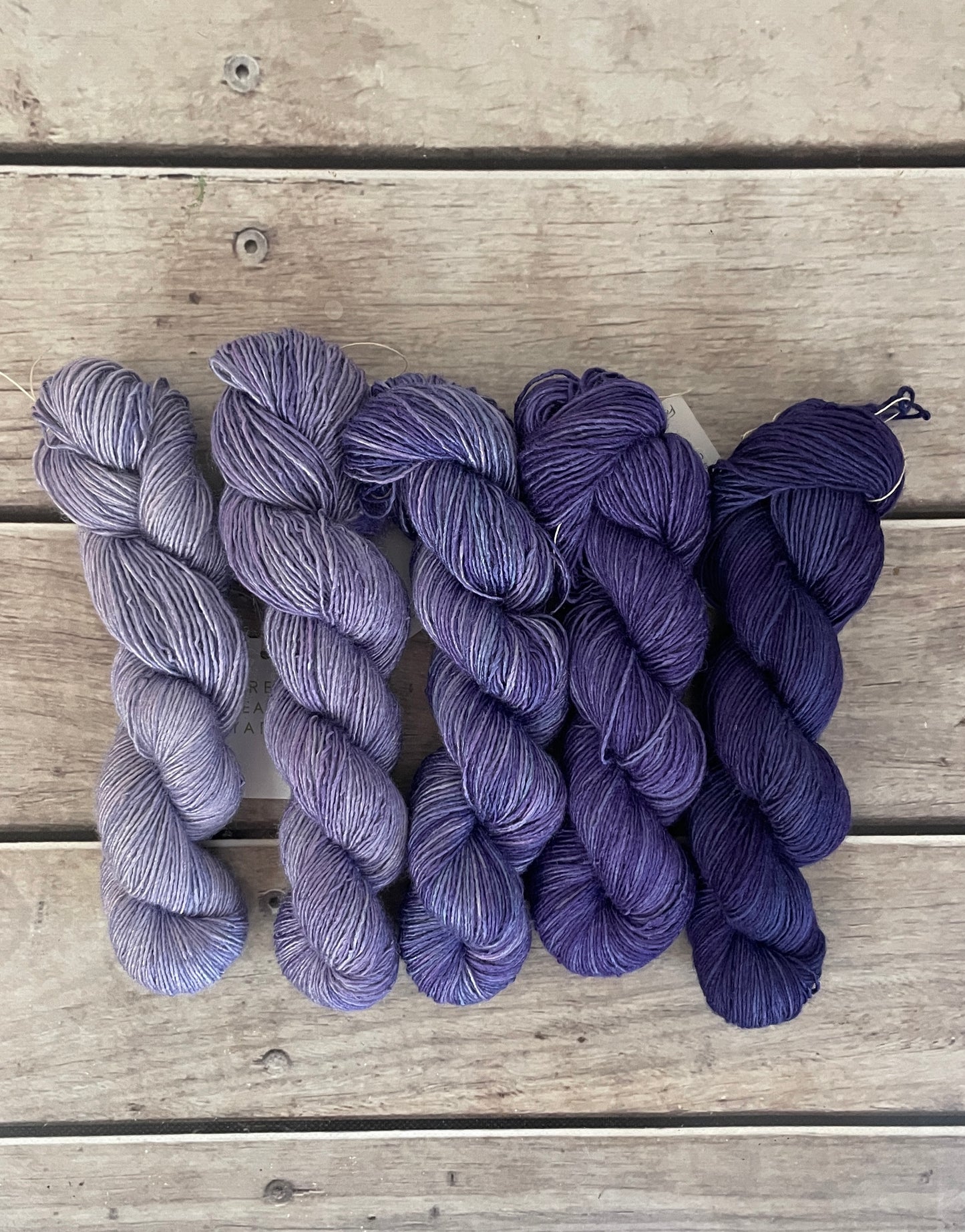 Whispers fade - 4 ply Tussah silk singles - Sulkazura