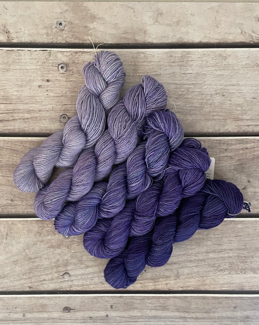 Whispers fade - 4 ply Tussah silk singles - Sulkazura