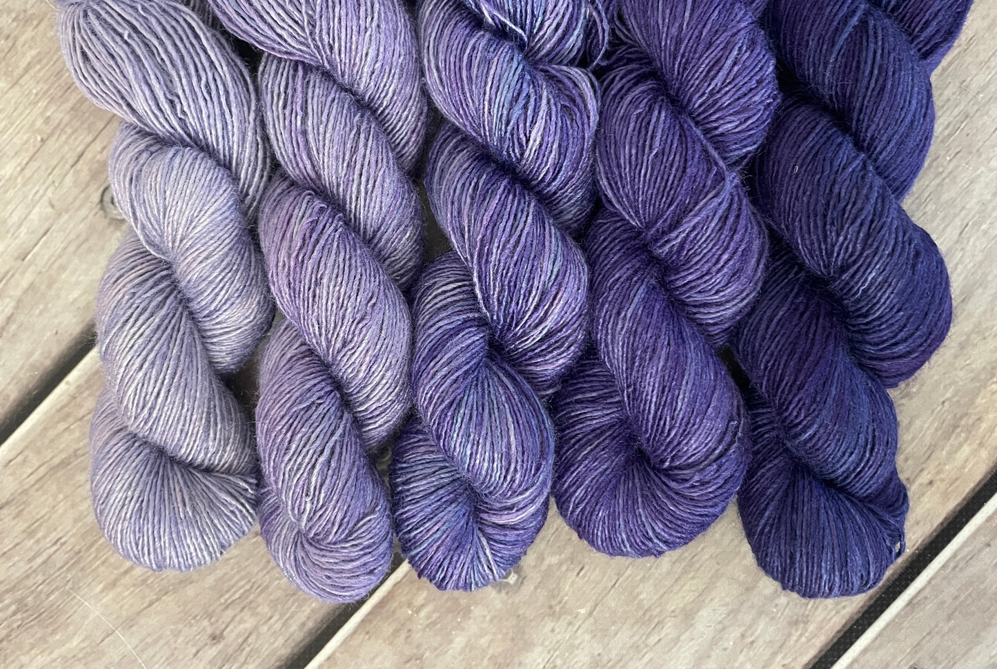 Whispers fade - 4 ply Tussah silk singles - Sulkazura