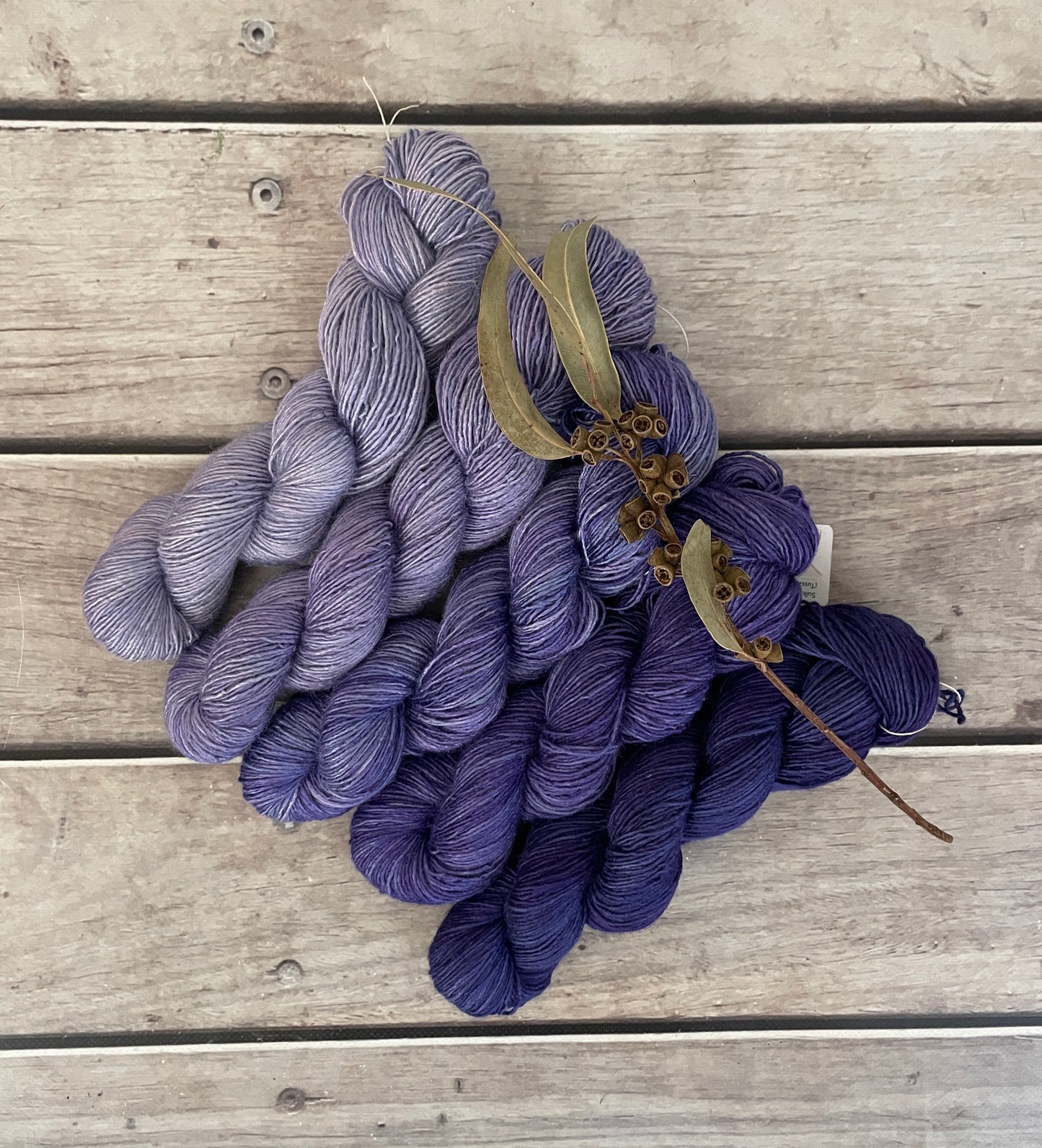 Whispers fade - 4 ply Tussah silk singles - Sulkazura