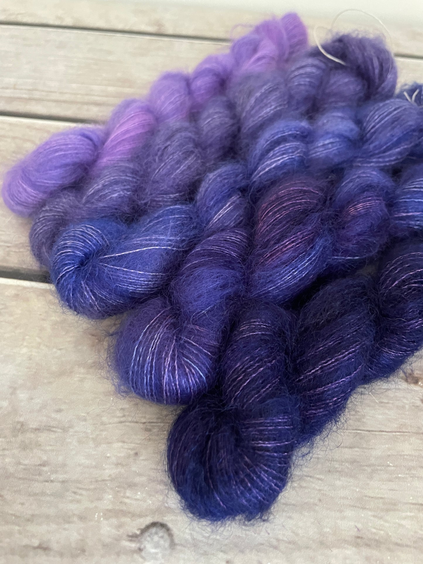 Whispers fade in mini skeins - Shui Yun