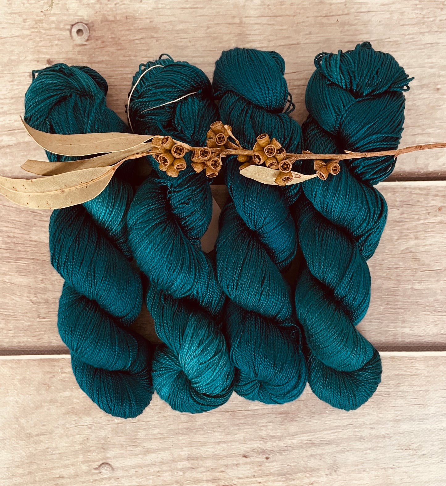 Vintage Button - 4 ply silk  - Ginseng f