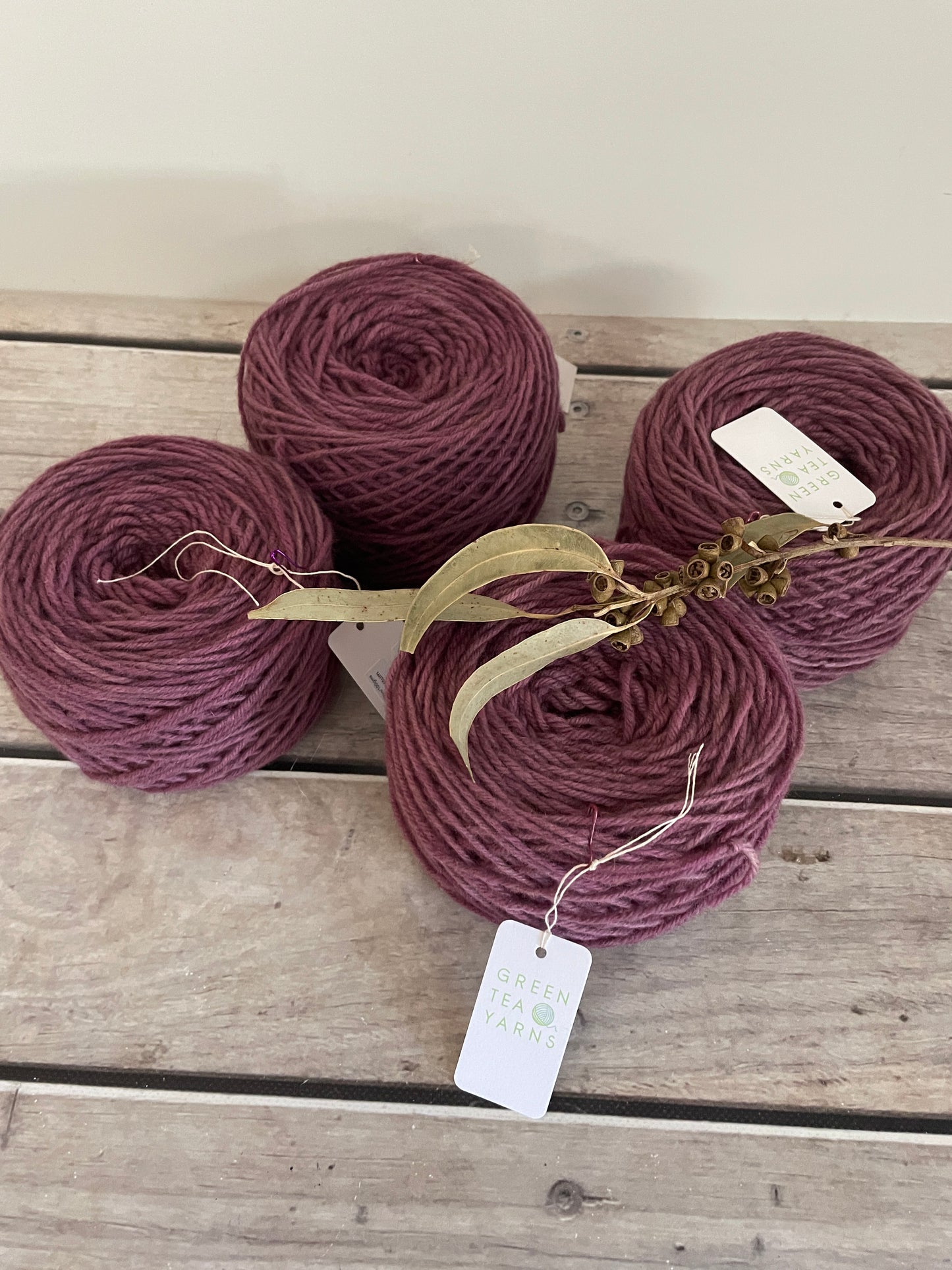 Tea Rose - merino/possom - 8 ply - Kawa Kawa 8