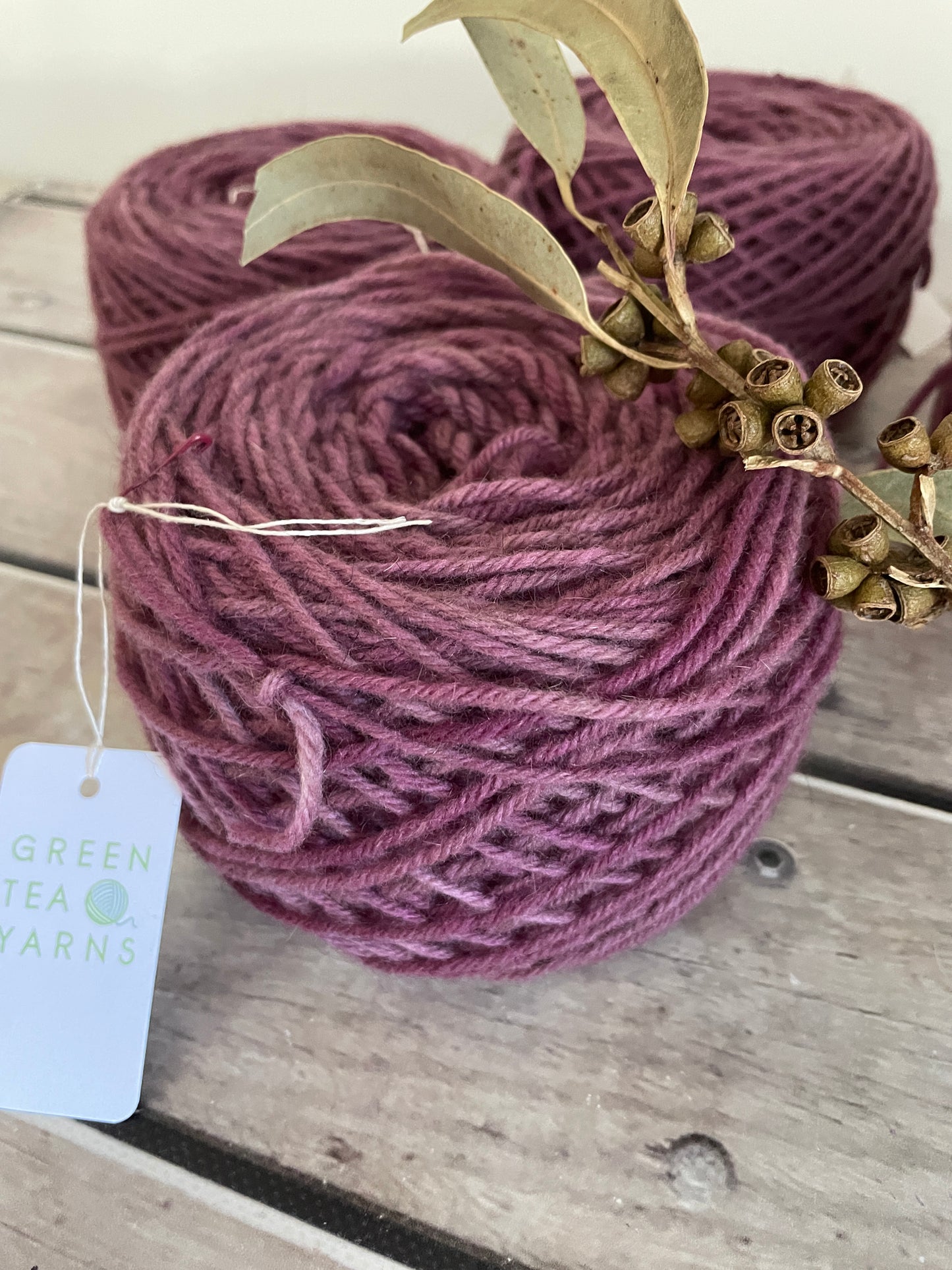 Tea Rose - merino/possom - 8 ply - Kawa Kawa 8
