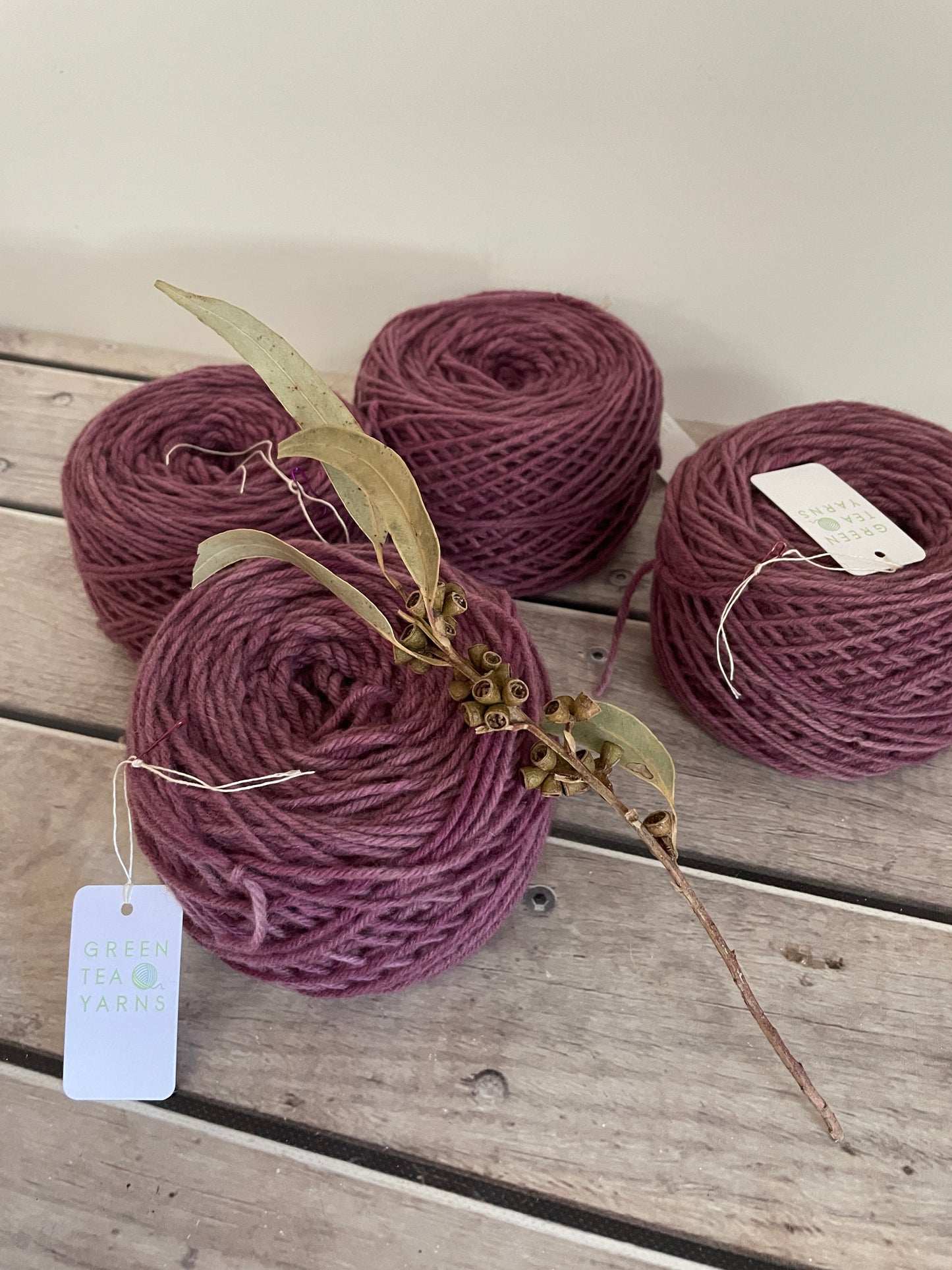 Tea Rose - merino/possom - 8 ply - Kawa Kawa 8