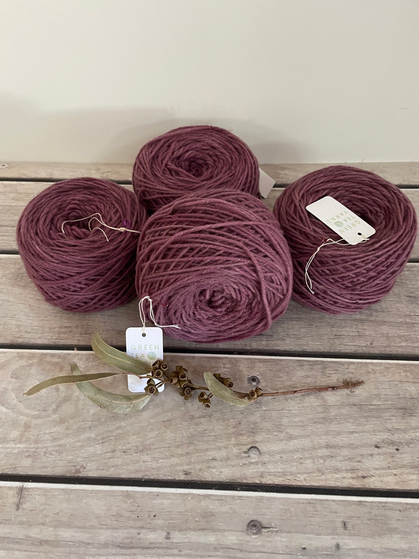 Tea Rose - merino/possom - 8 ply - Kawa Kawa 8