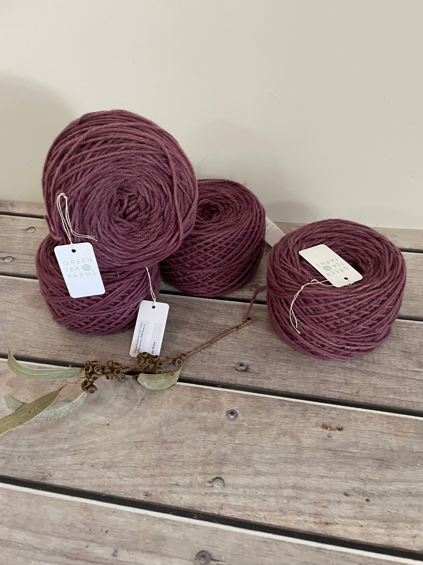 Tea Rose - merino/possom - 8 ply - Kawa Kawa 8