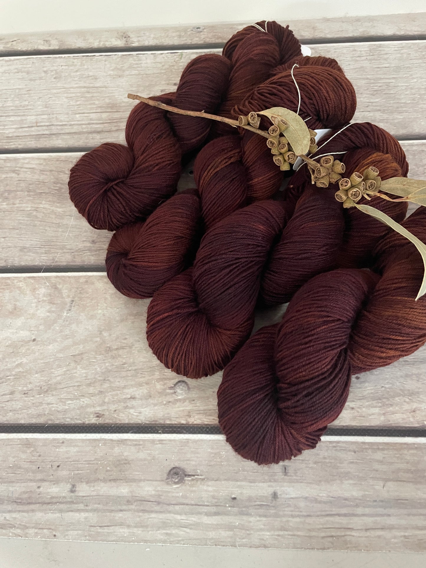 Chestnut ooak - 4 ply merino/nylon sock yarn - Darjeeling f