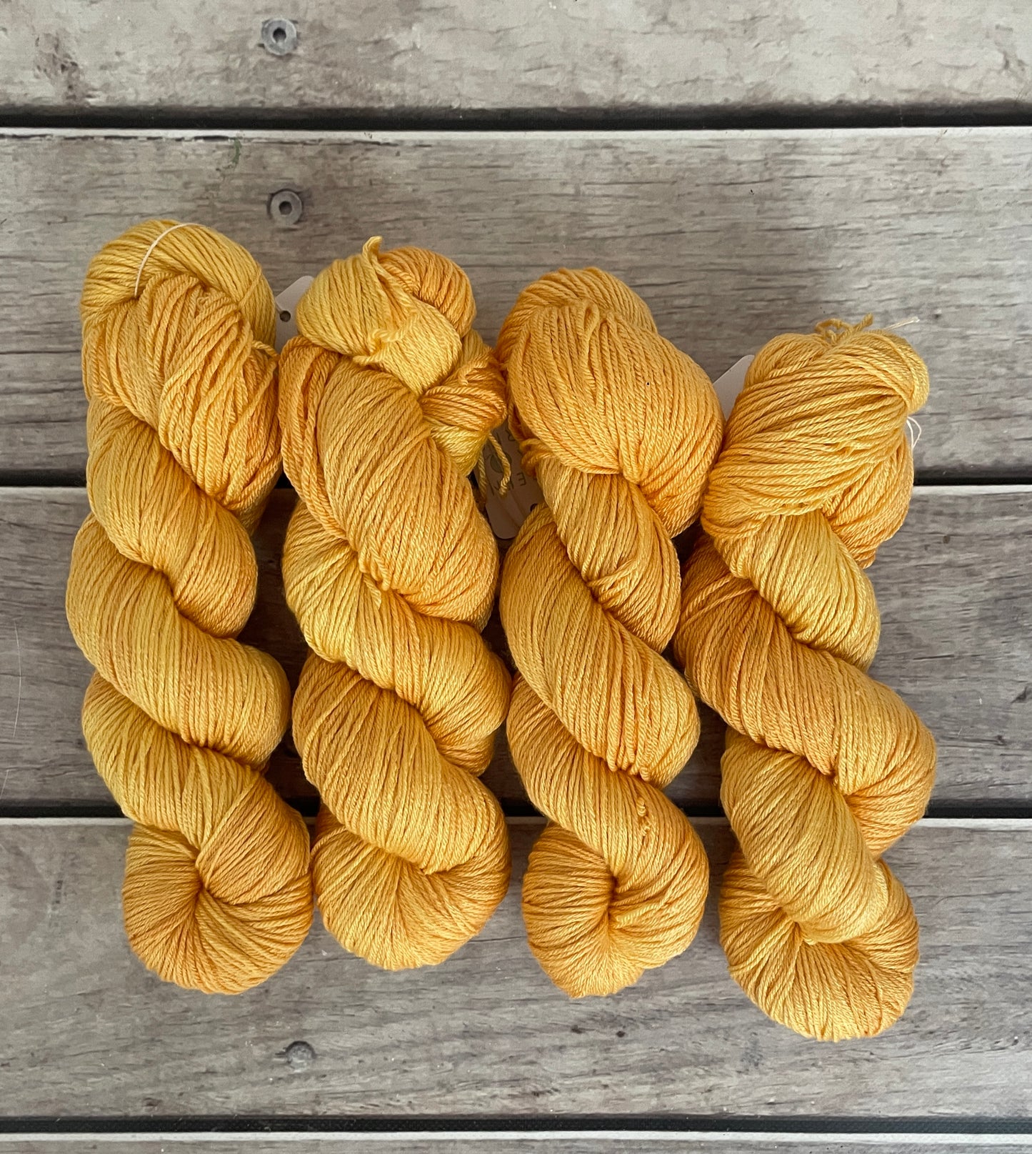 Saffron - Merino/silk - 4 Ply - Jasmine