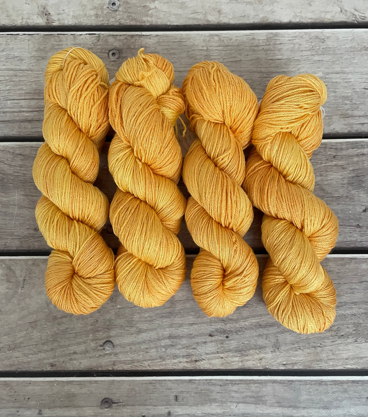 Saffron - Merino/silk - 4 Ply - Jasmine