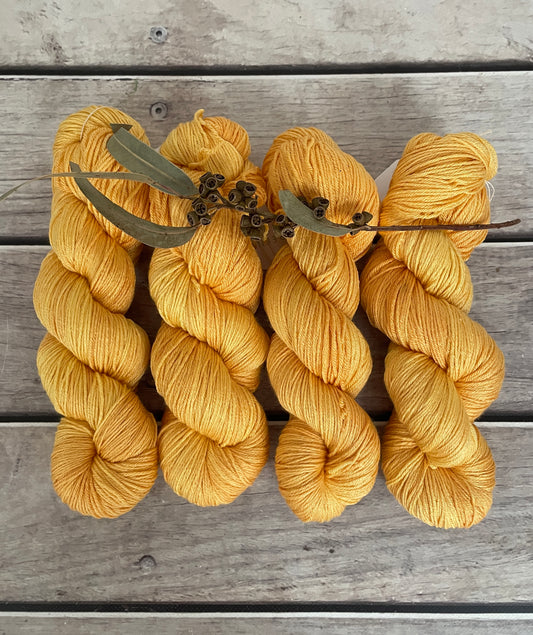 Saffron - Merino/silk - 4 Ply - Jasmine