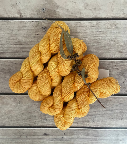 Saffron - Merino/silk - 4 Ply - Jasmine