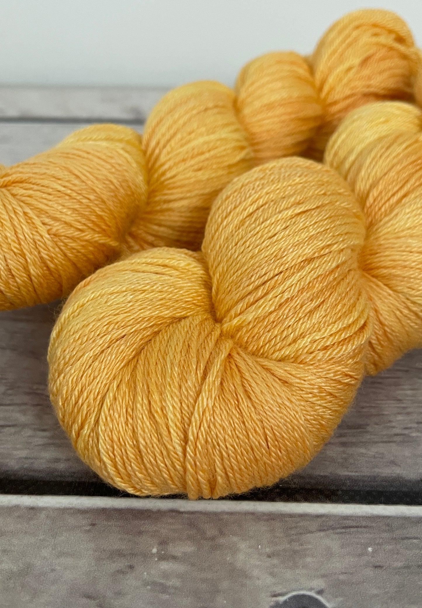 Saffron - Merino/silk - 4 Ply - Jasmine