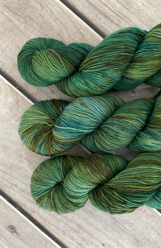 Deep Patina ooak - 4 ply sock yarn in merino and nylon - Darjeeling 4