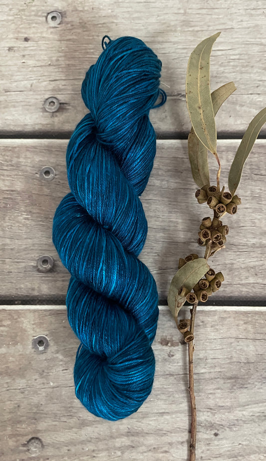 Azure Blue - 4 ply in Mulberry silk - Pekoe f