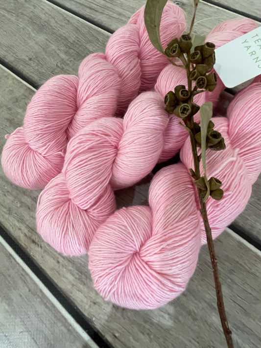 Rosette Pink ooak - Merino/ Silk 4 ply single - Osmanthus4