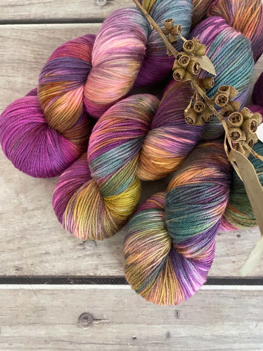 Elfish Dance ooak - 4 ply sock yarn in merino and nylon - Darjeeling 4