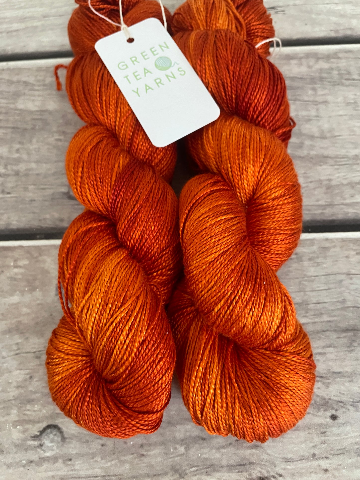 Tamarind Sunset - 4 ply in pure Mulberry silk - Ginseng f
