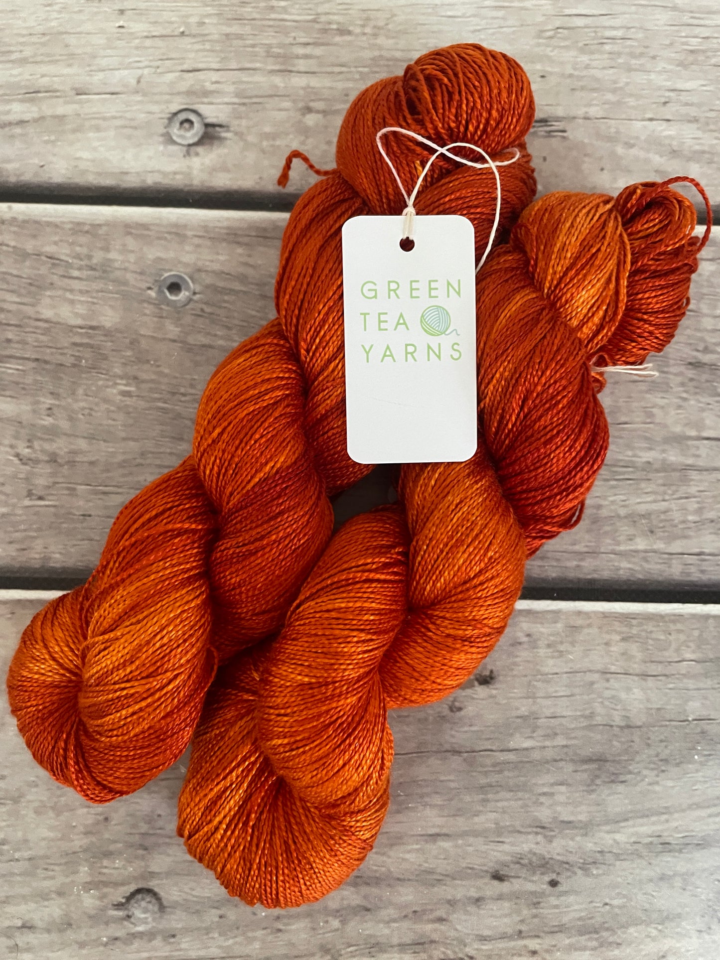Tamarind Sunset - 4 ply in pure Mulberry silk - Ginseng f