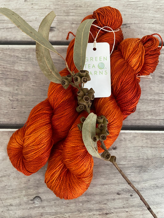 Tamarind Sunset - 4 ply in pure Mulberry silk - Ginseng f