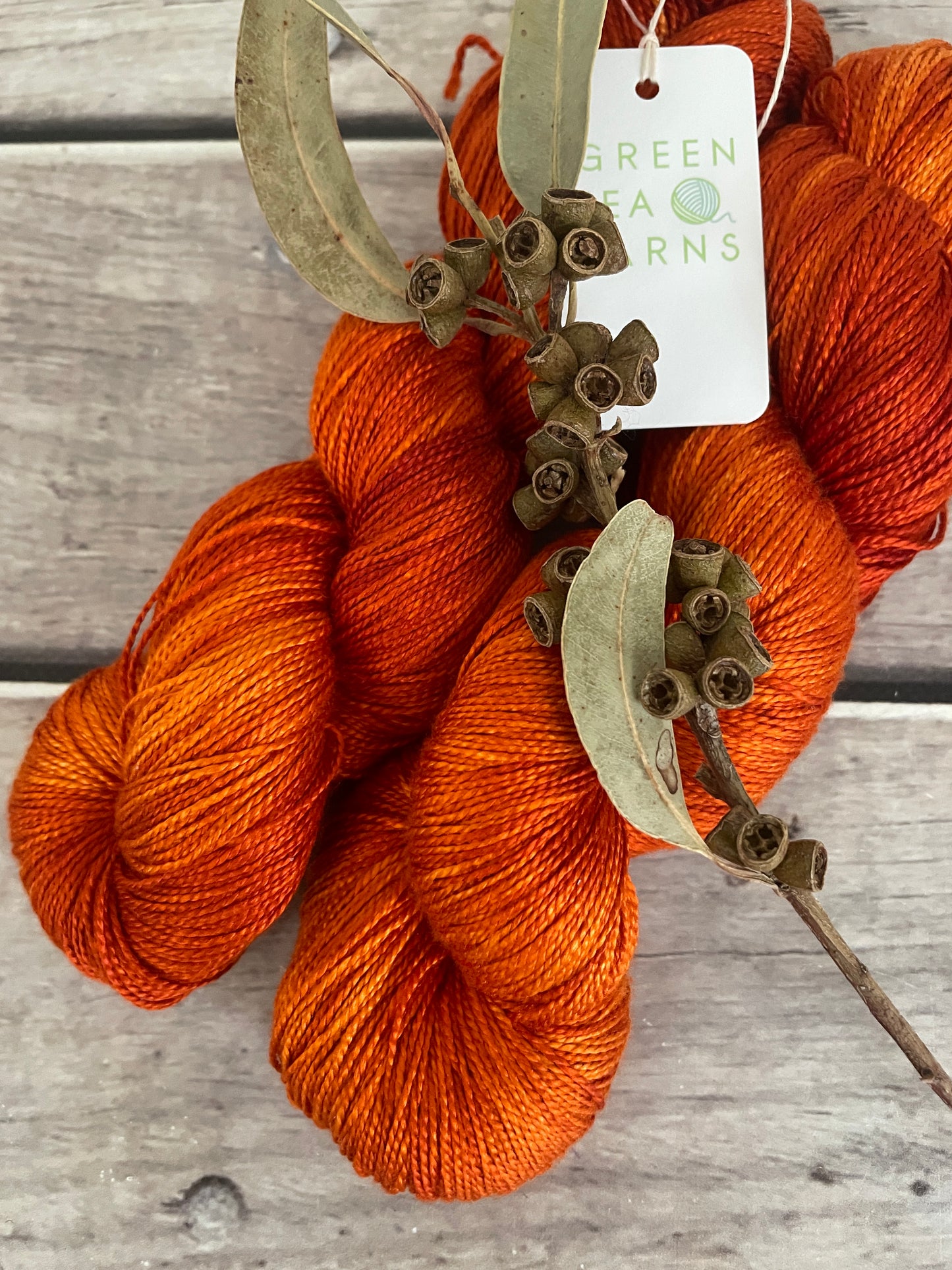 Tamarind Sunset - 4 ply in pure Mulberry silk - Ginseng f