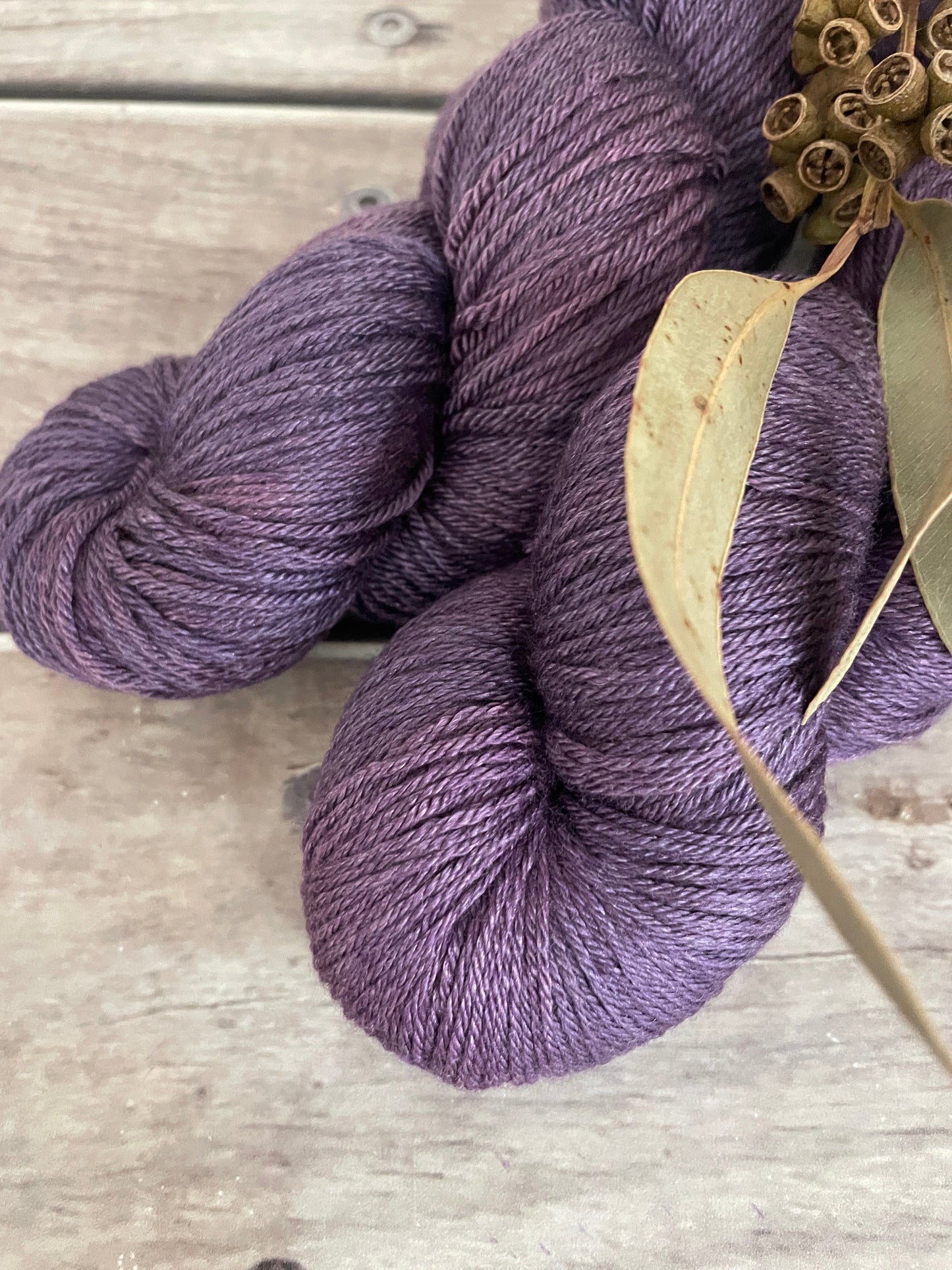 Damson - 4ply/fingering - silk and merino yarn - Jasmine 4