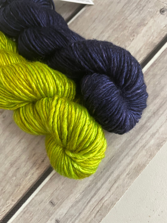Red Kangaroo on Keemun 4 ply Mulberry Silk